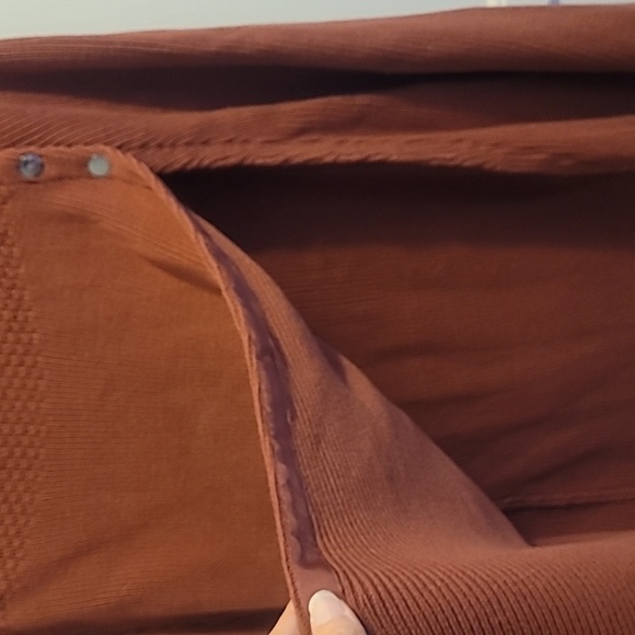 NWOT G.I.L.I Cape Sweater Rust Brown - size medium/large - Picture 3 of 5